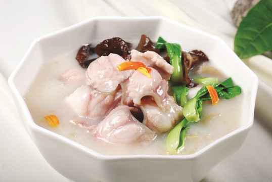 白汁鲴鱼