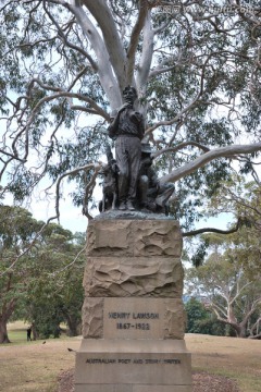悉尼亨利劳森雕像