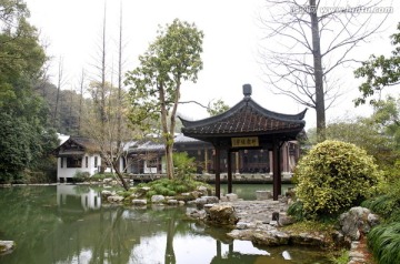 杭州植物园玉泉鱼跃全景