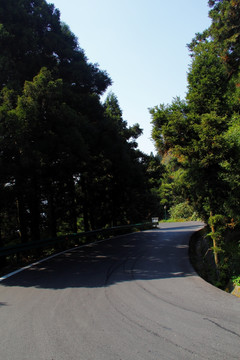 爬山公路