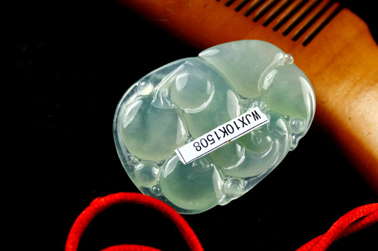 福瓜翡翠挂件