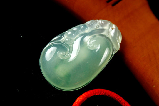 福瓜翡翠挂件