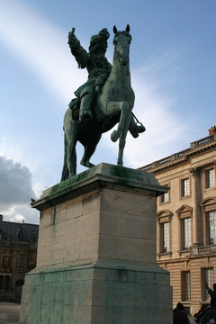 欧洲旅游 路易十四骑马雕塑