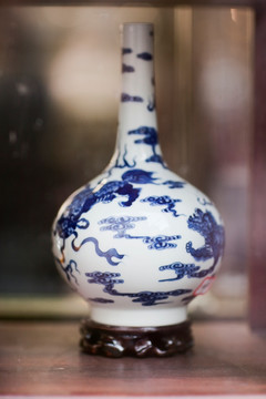 上海 橱窗 古玩市场 花瓶