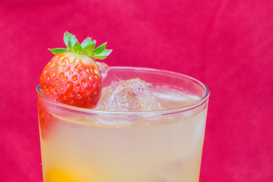 冰水草莓汁