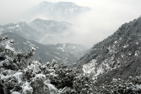 泰山雪景