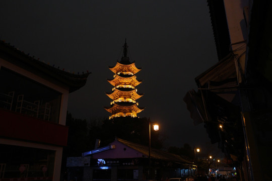 宁波天封塔夜景（仰视）