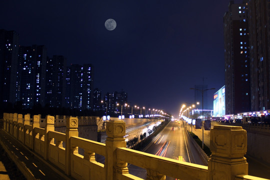 城市月夜