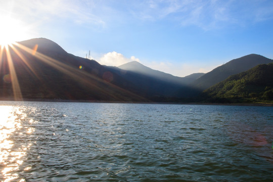 山色水景