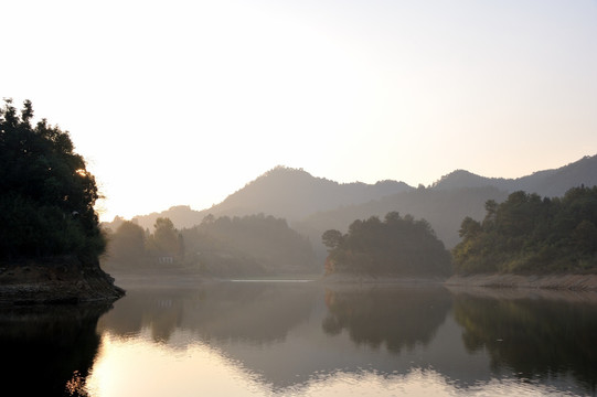 千岛湖 龙川湾 红叶湾 湖泊