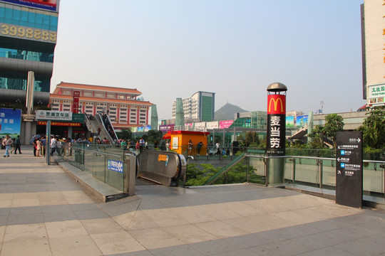 深圳火车站广场