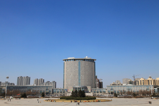 哈尔滨市政府