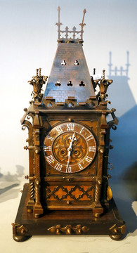 法国铸铁教堂座钟