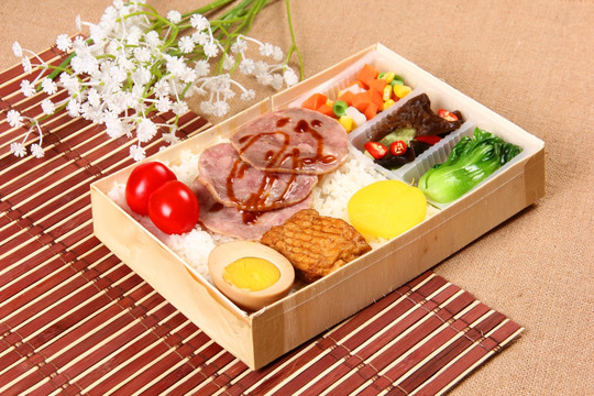 火腿饭