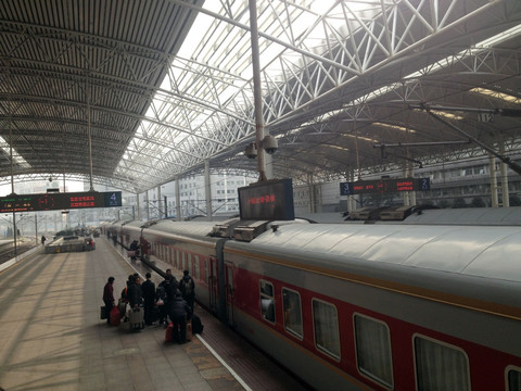 火车站 南京 现代 轨道交通