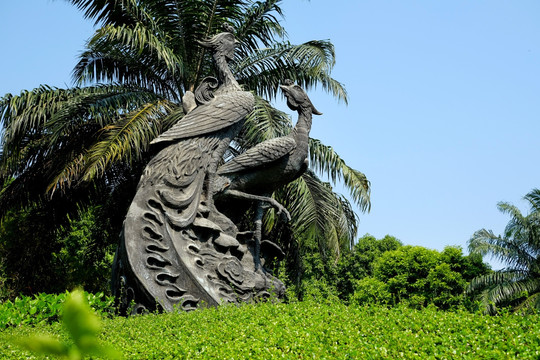东莞人民公园凤凰雕塑