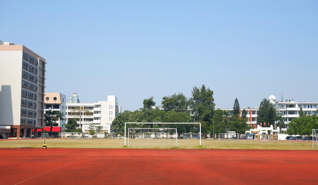 学校校园足球场