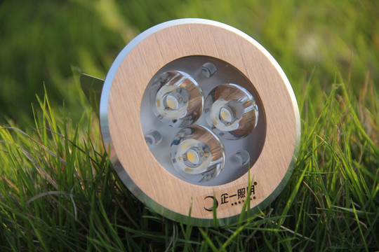 高端 品牌 LED 射灯 摄影