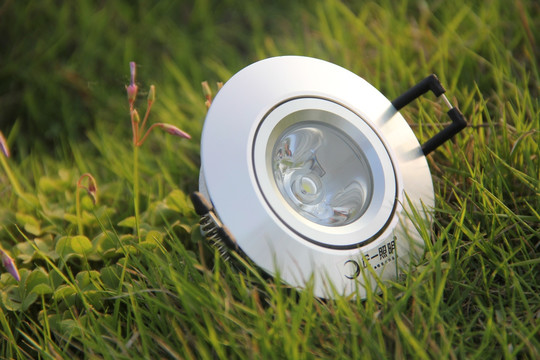 高端 品牌 LED 射灯 摄影
