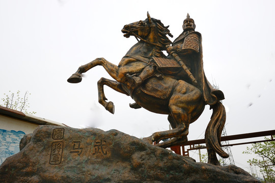 汉朝马武将军雕像
