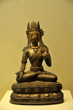 鎏金铜弥勒菩萨坐像