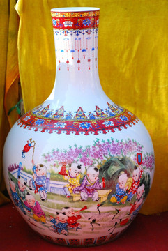 彩釉陶瓷花瓶