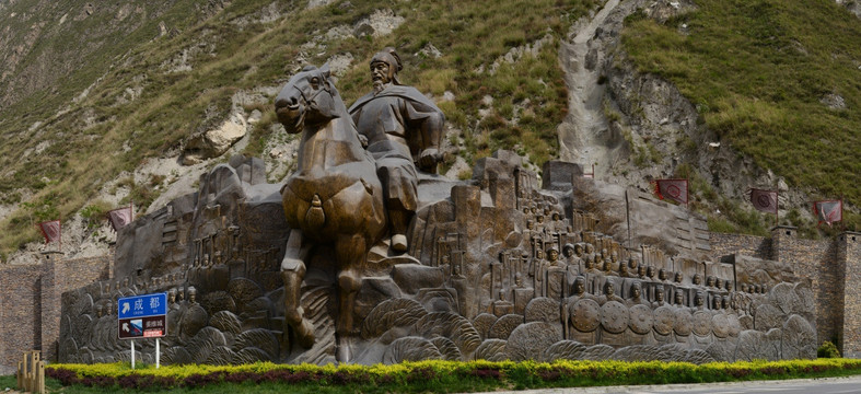 汶川姜维雕塑全景图