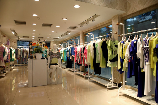 服装专卖店装饰