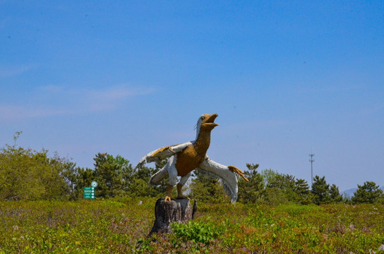 朝阳地质公园 孔子鸟雕塑