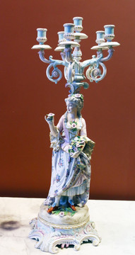 法国陶瓷人物烛台