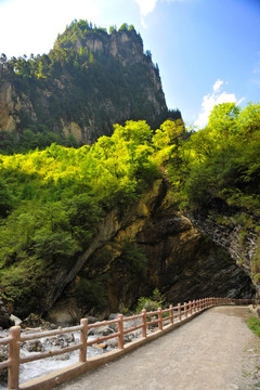 官鹅沟