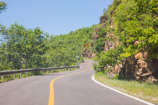 山区公路