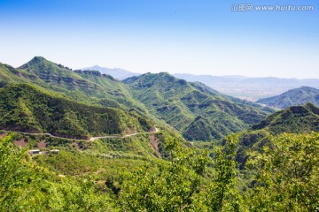 山路弯弯