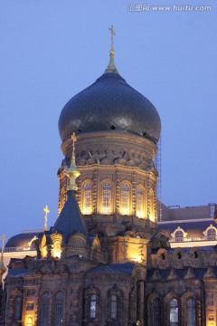 夜幕下的圣索菲亚教堂