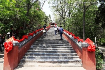 孟姜女庙台阶