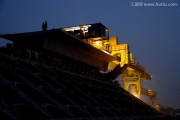 高铁建设