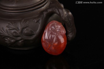 南红玛瑙吊坠