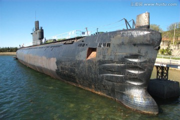 鱼雷潜艇