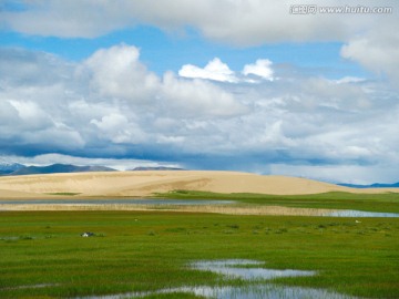 西藏阿里地区风光