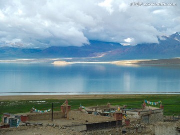 西藏当惹雍错湖