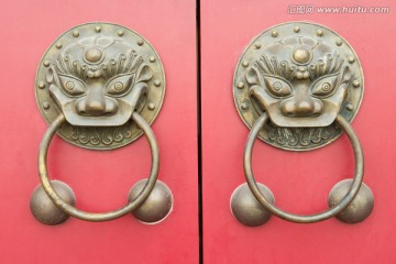 中国传统兽首圆环门