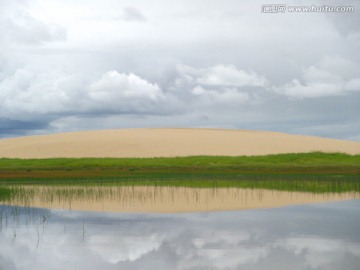 西藏阿里地区风光