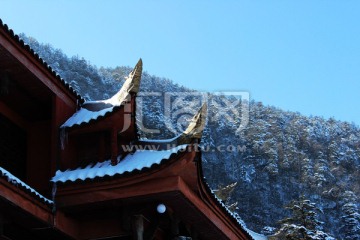 峨眉山雪景