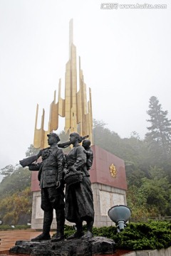 井冈山革命烈士陵园纪念碑与雕塑