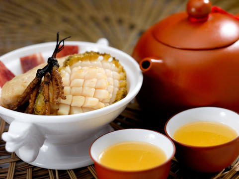 功夫虫草炖鲜鲍