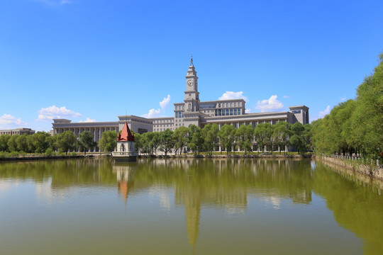 哈尔滨师范大学