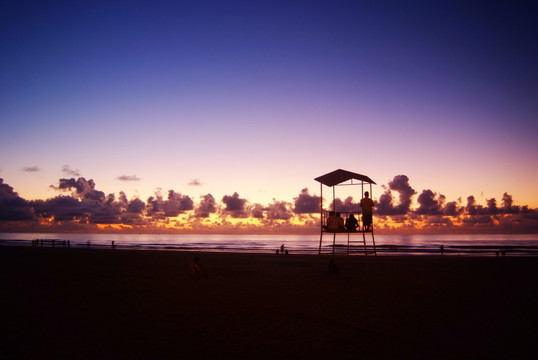 日出前清晨海景
