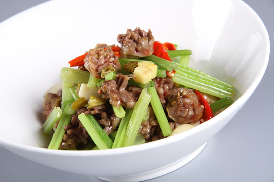 酸辣鸡胗
