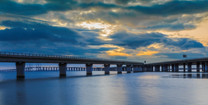 青岛胶州湾跨海大桥风光摄影