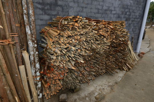 柴火 柴 柴火堆 木料 木材